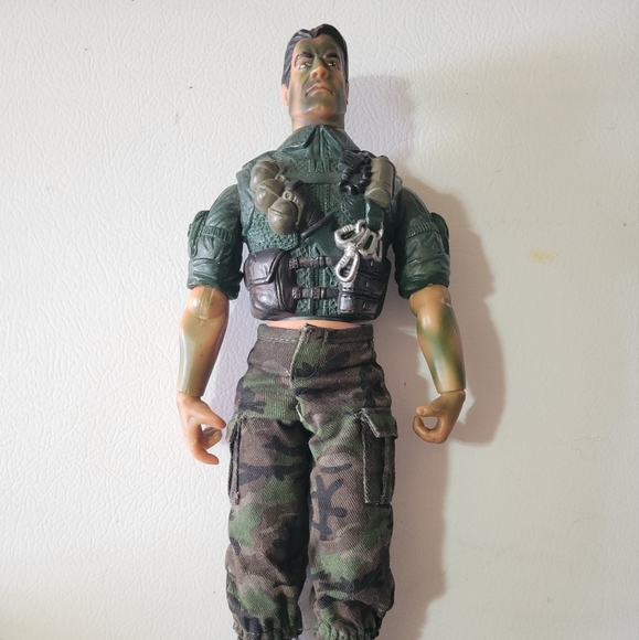 2003 Layard Toys Ltd Soldier - Picture 1 of 4